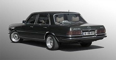 Oblique view of vehicle from rear right