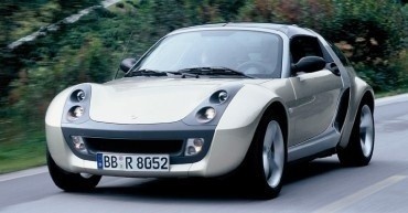 Oblique view of vehicle from front left