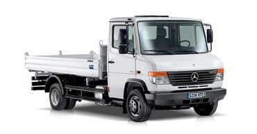 Oblique view of vehicle from front left