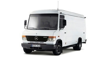 Oblique view of vehicle from rear right