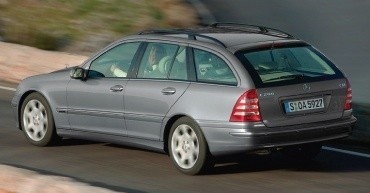 Oblique view of vehicle from rear right