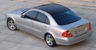 Oblique view of vehicle from rear right