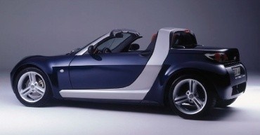Oblique view of vehicle from rear right