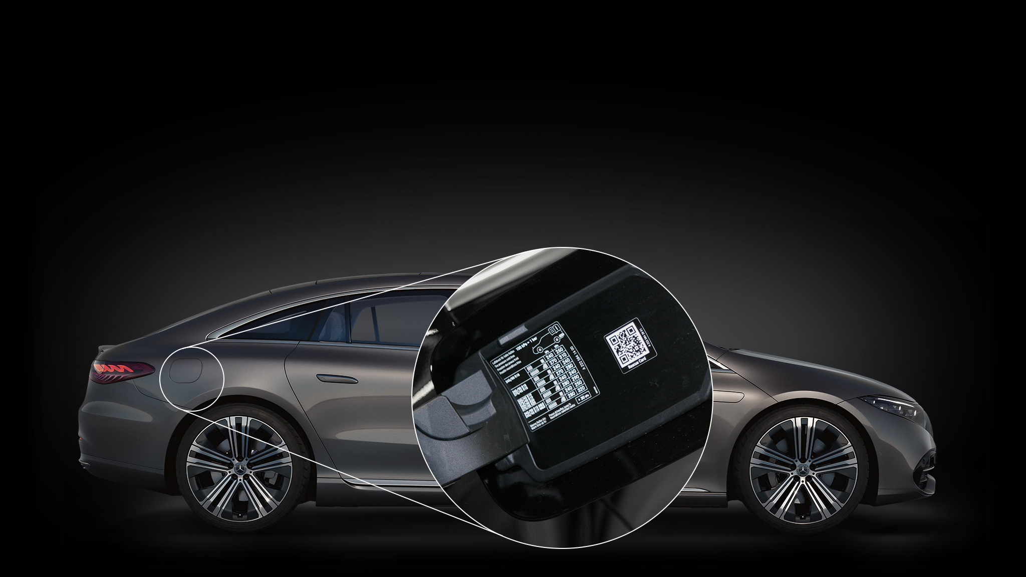 Illustration of a Mercedes-Benz vehicle with rescue sticker with QR code affixed to fuel filler flap.